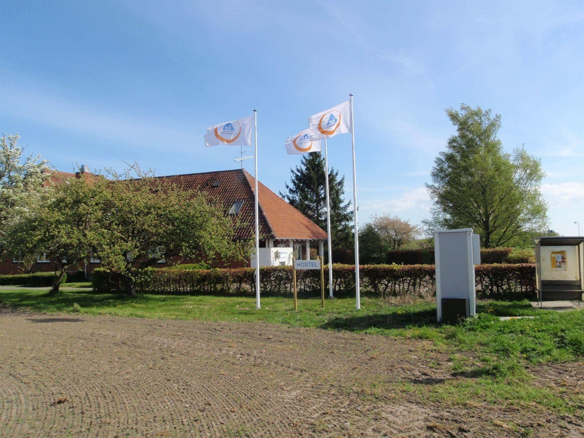 Mon Hostel & Vandrehjem Borre Zewnętrze zdjęcie
